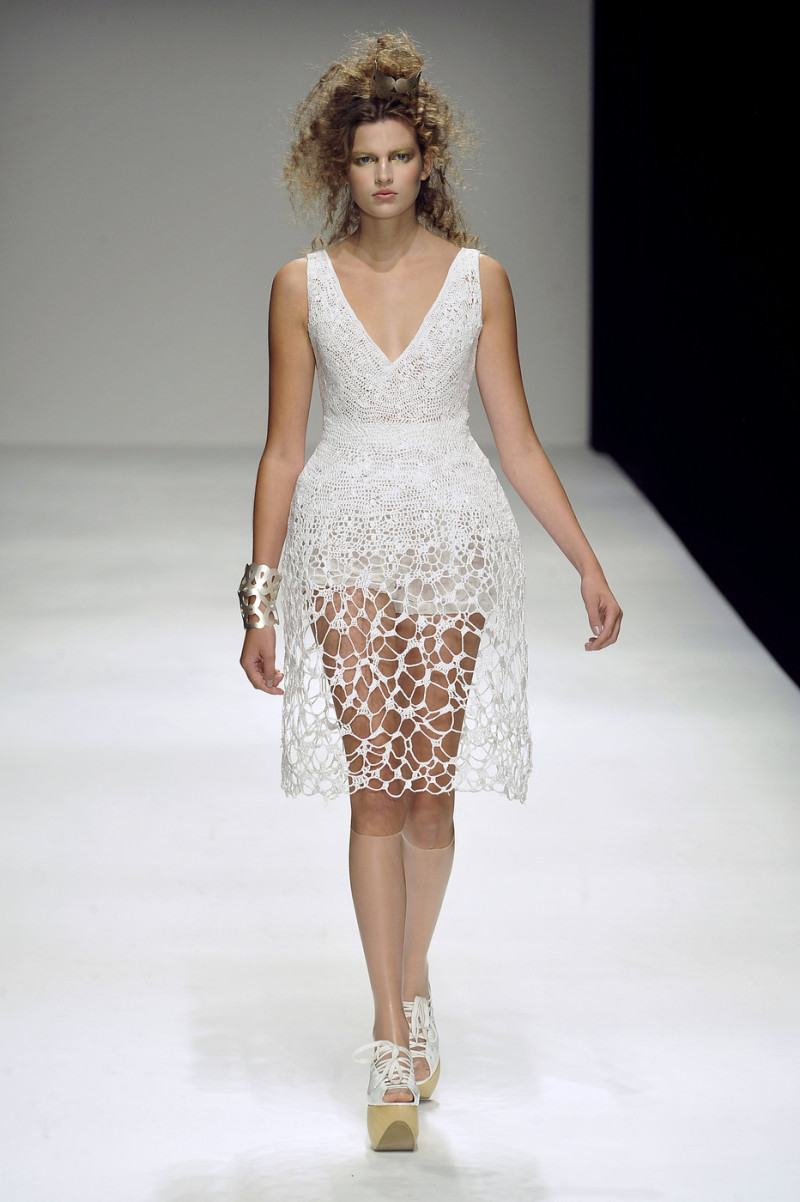 John Rocha fashion show for Spring/Summer 2010