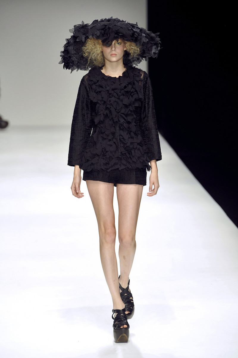 John Rocha fashion show for Spring/Summer 2010