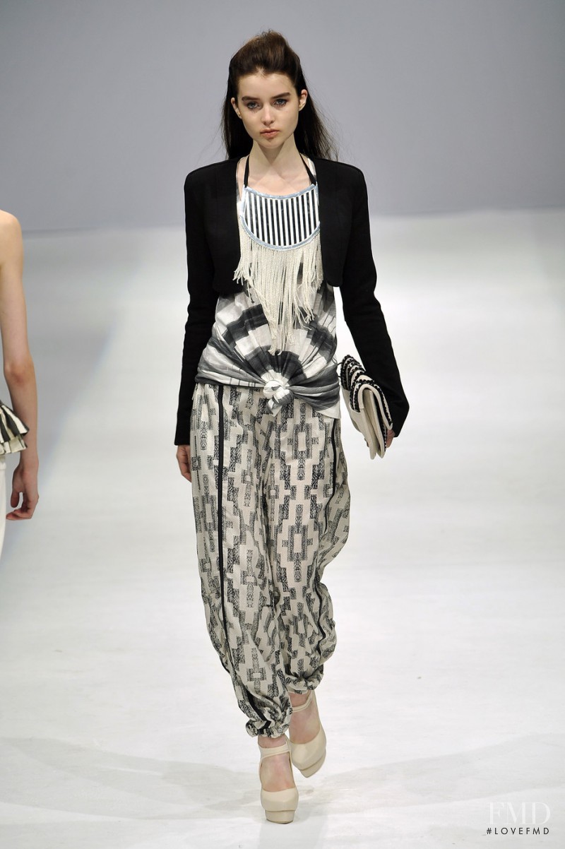 Sass & Bide fashion show for Spring/Summer 2010