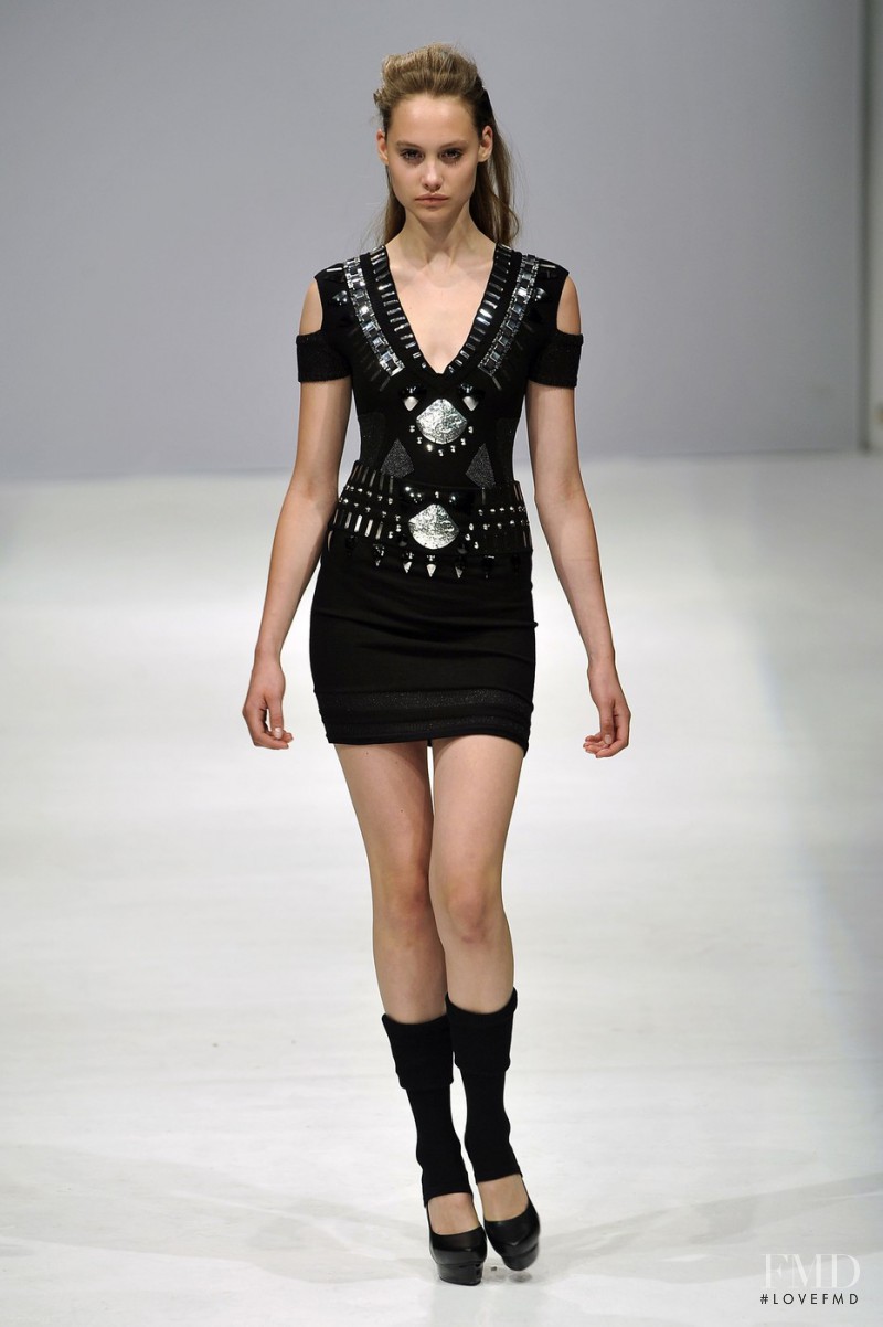 Sass & Bide fashion show for Spring/Summer 2010