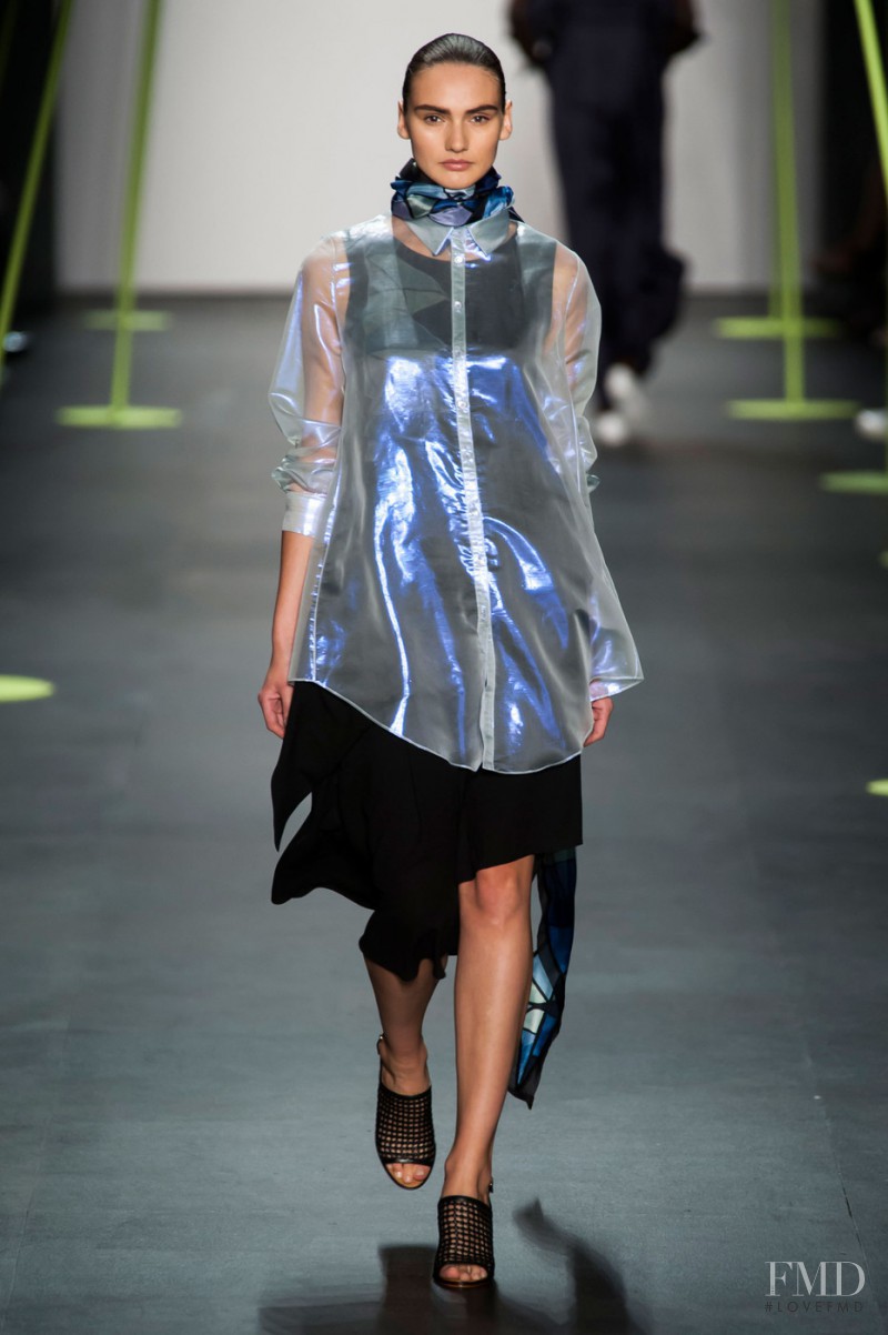 Lie Sang Bong fashion show for Spring/Summer 2016