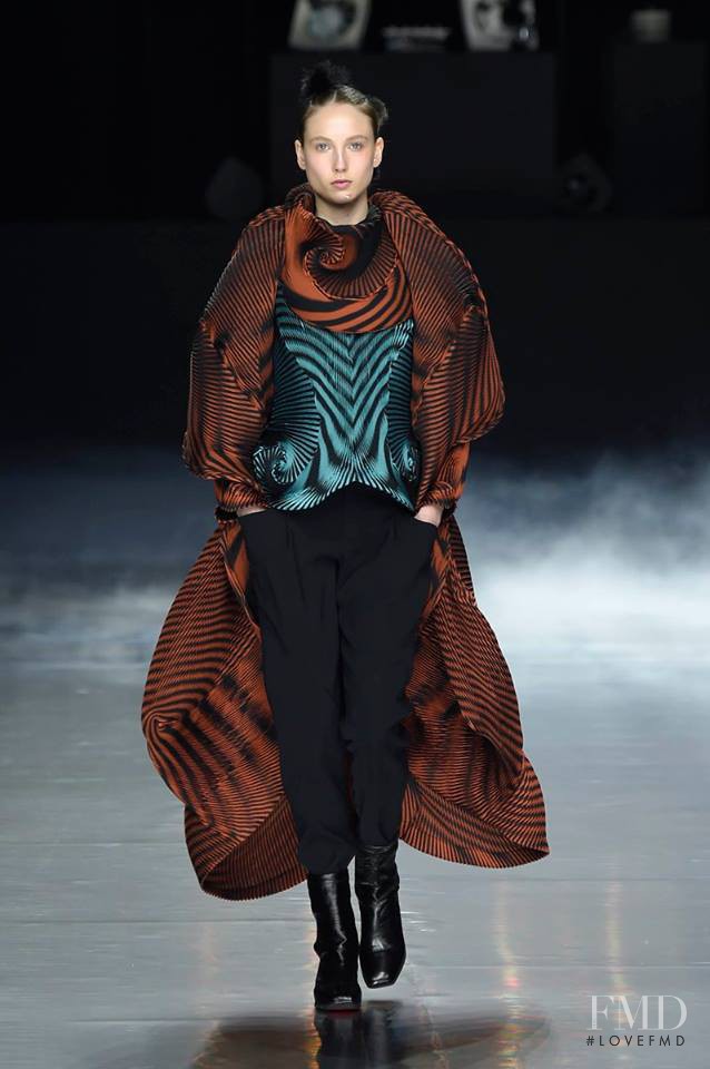 Issey Miyake fashion show for Autumn/Winter 2016