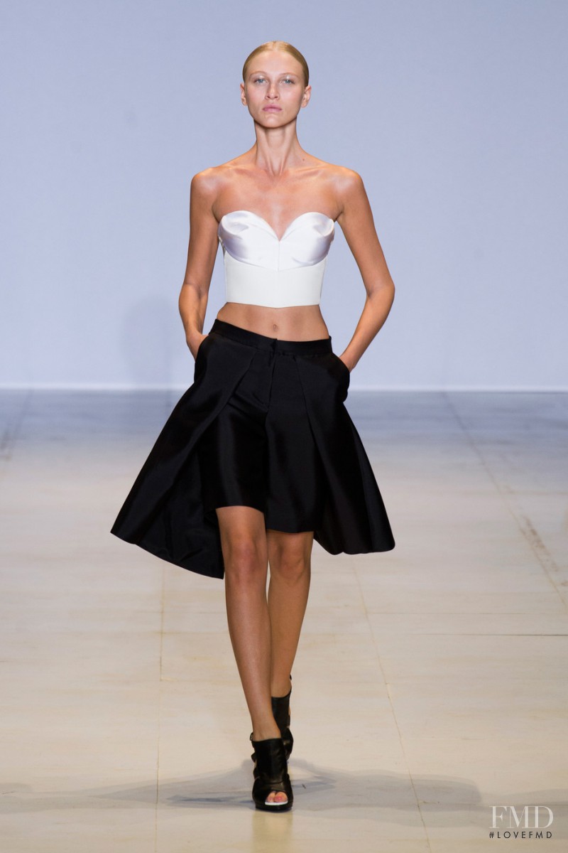 Lie Sang Bong fashion show for Spring/Summer 2014