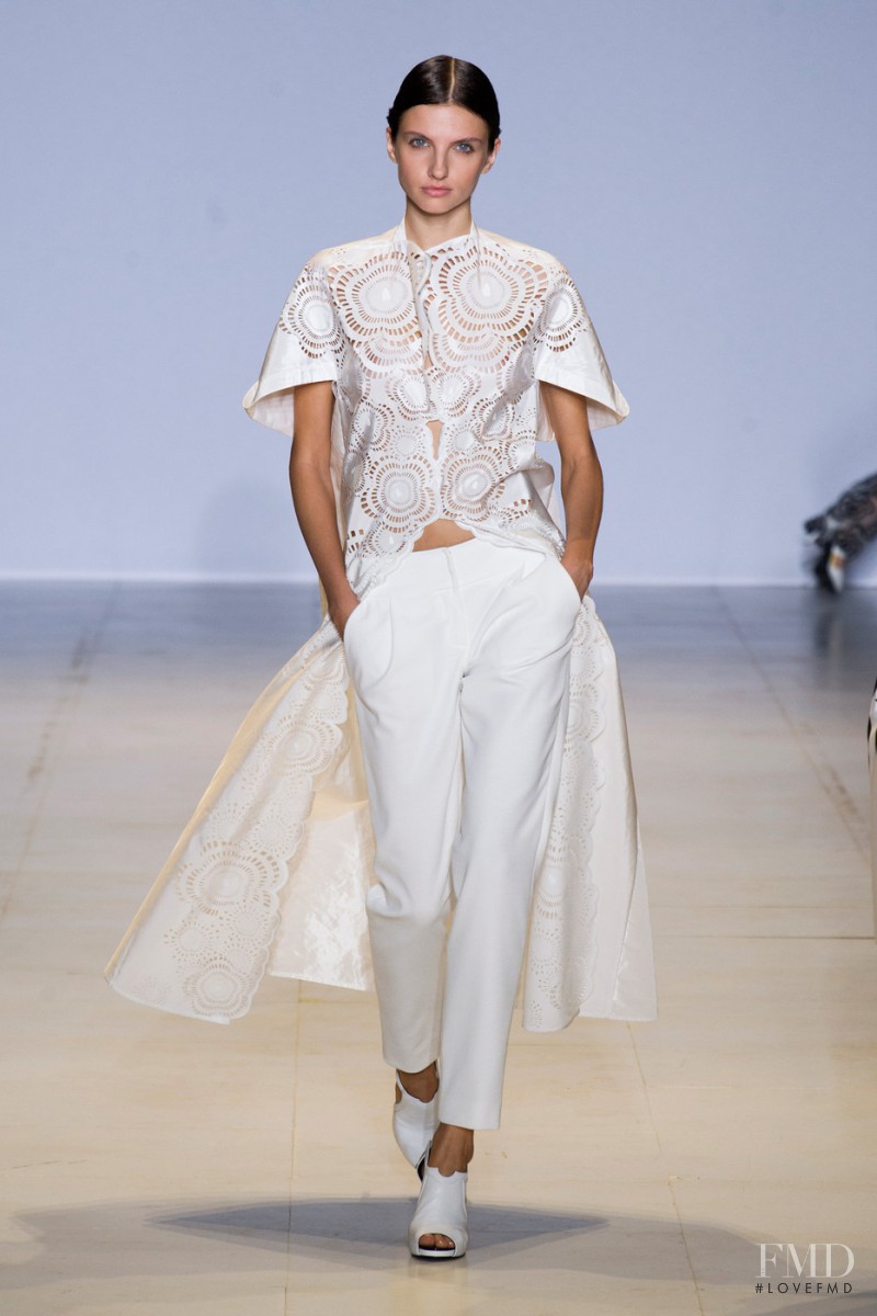 Lie Sang Bong fashion show for Spring/Summer 2014