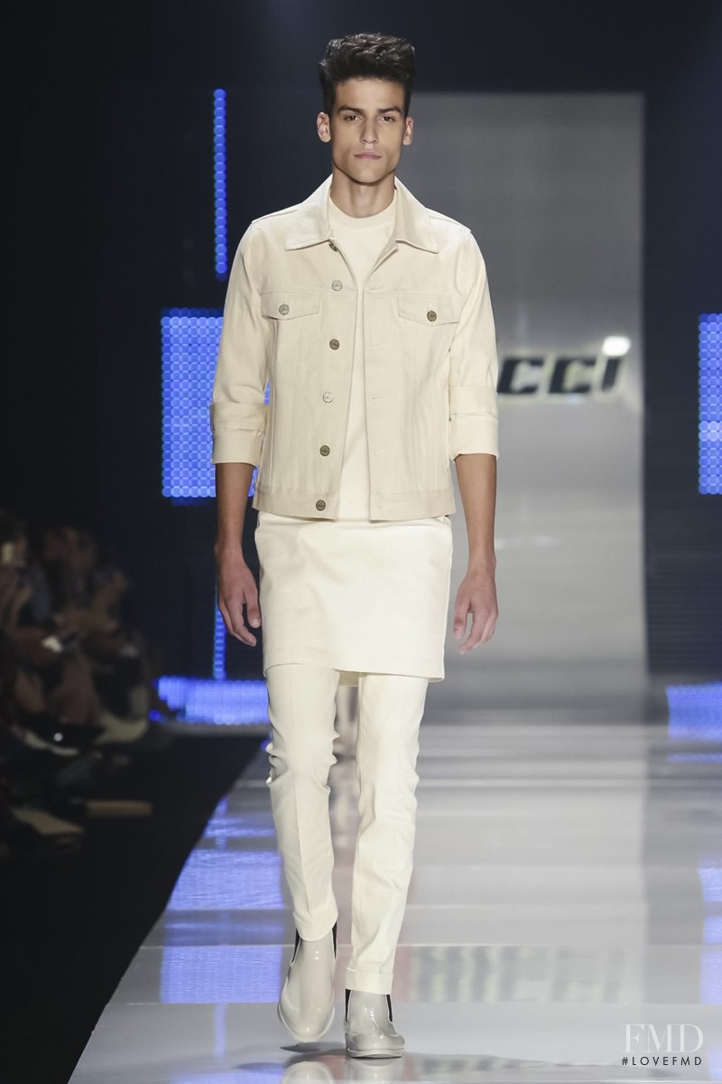 Colcci fashion show for Spring/Summer 2016