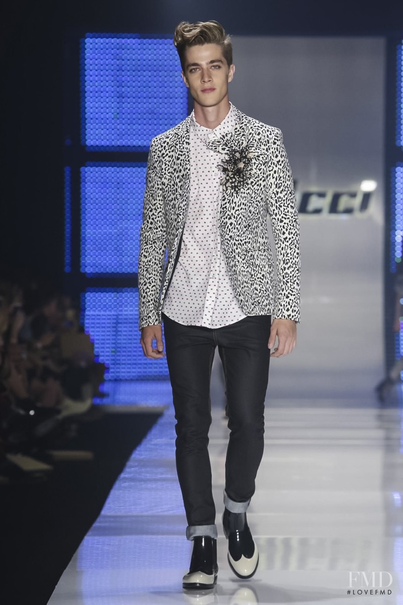 Colcci fashion show for Spring/Summer 2016