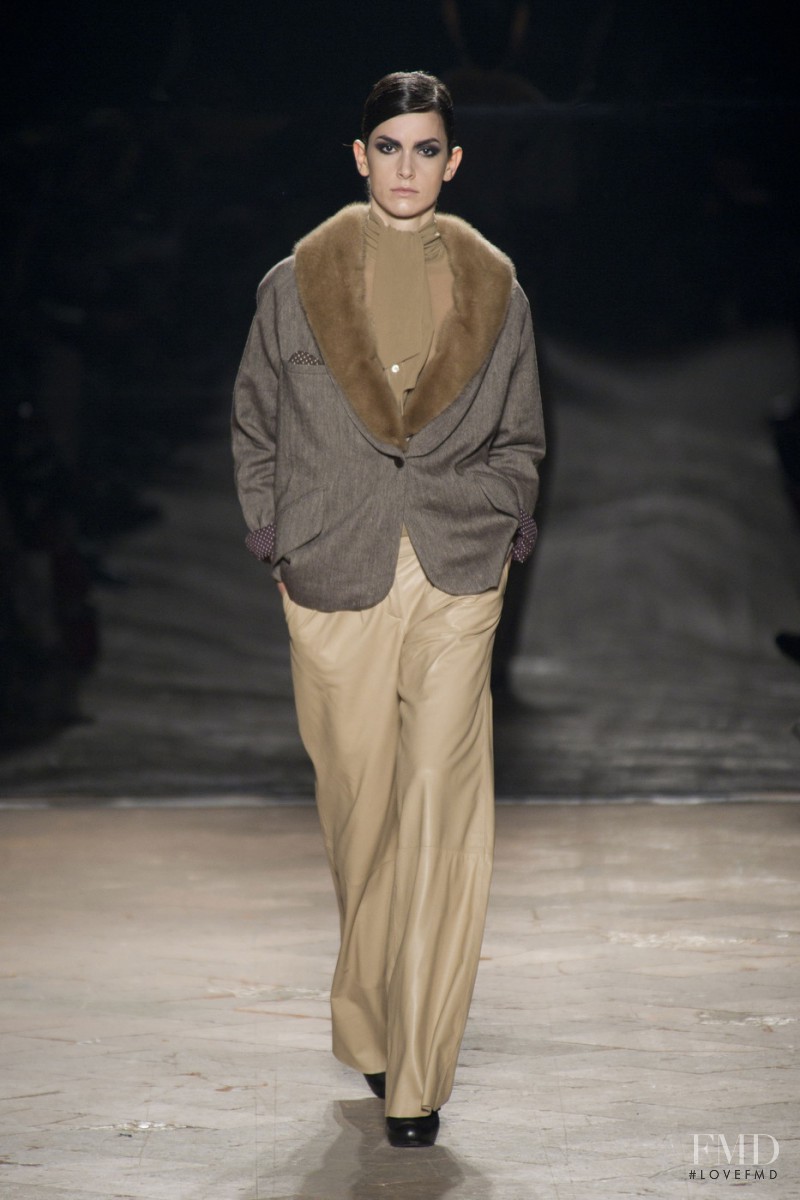 Simonetta Ravizza fashion show for Autumn/Winter 2013