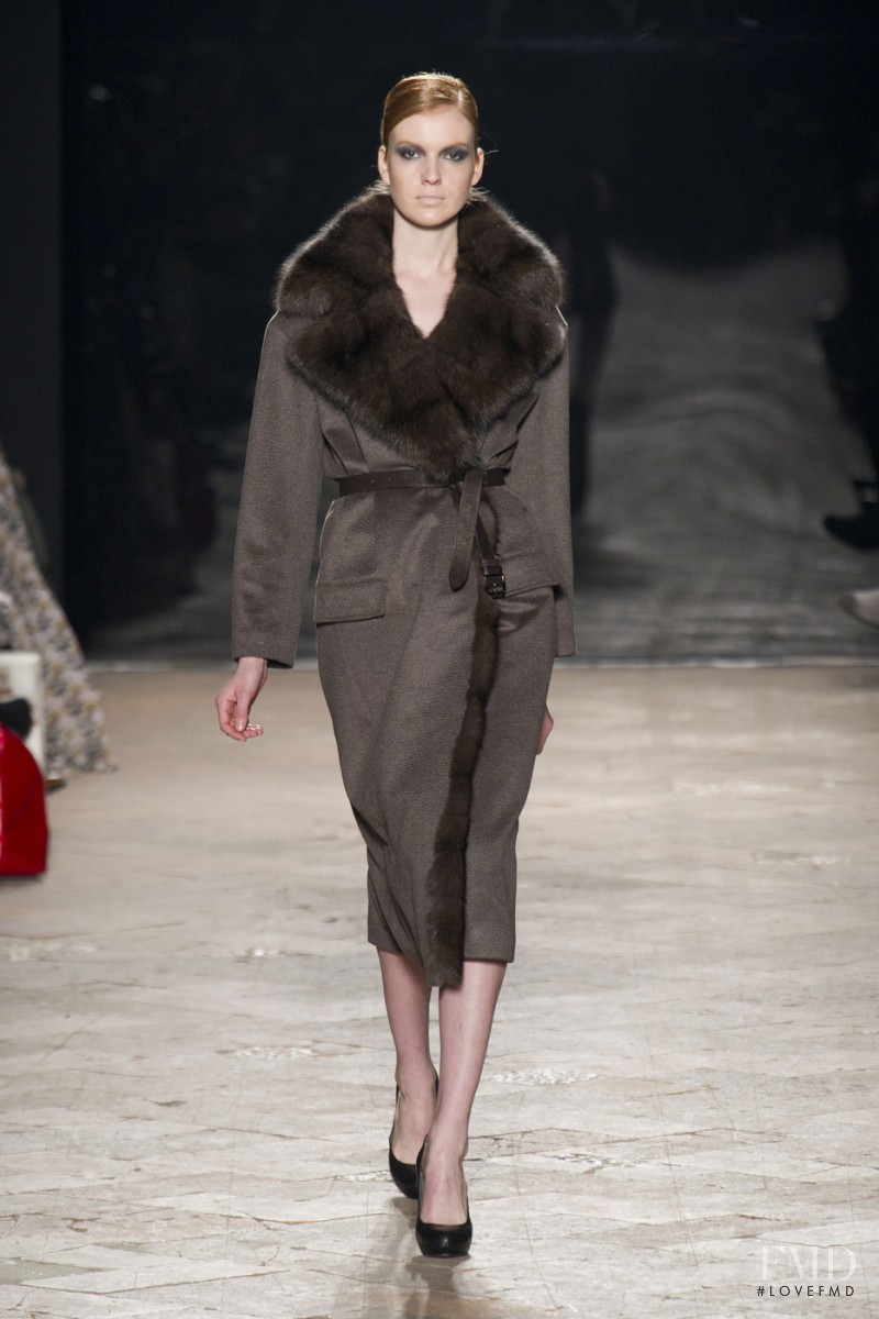 Simonetta Ravizza fashion show for Autumn/Winter 2013