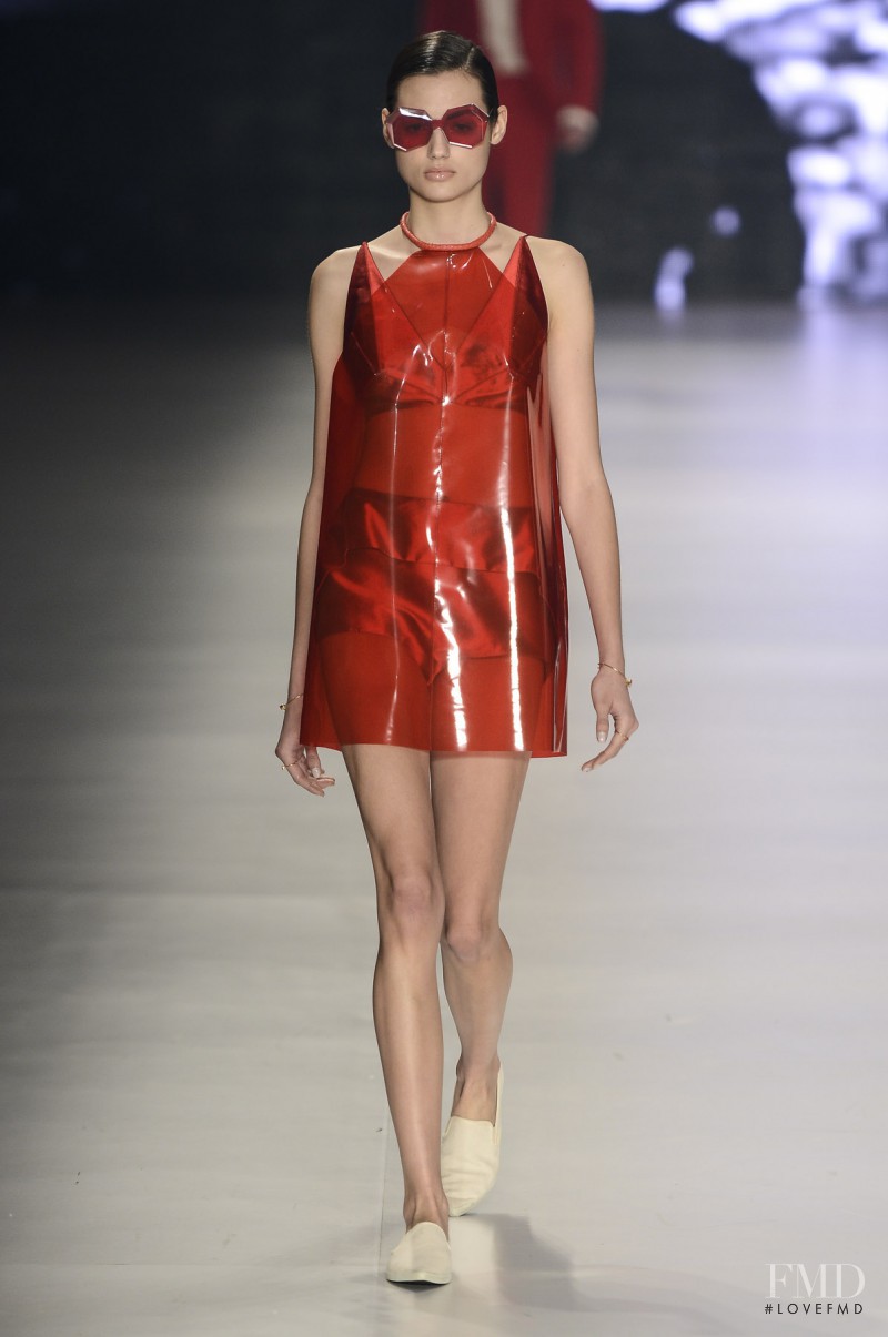Bruna Ludtke featured in  the Osklen fashion show for Spring/Summer 2014