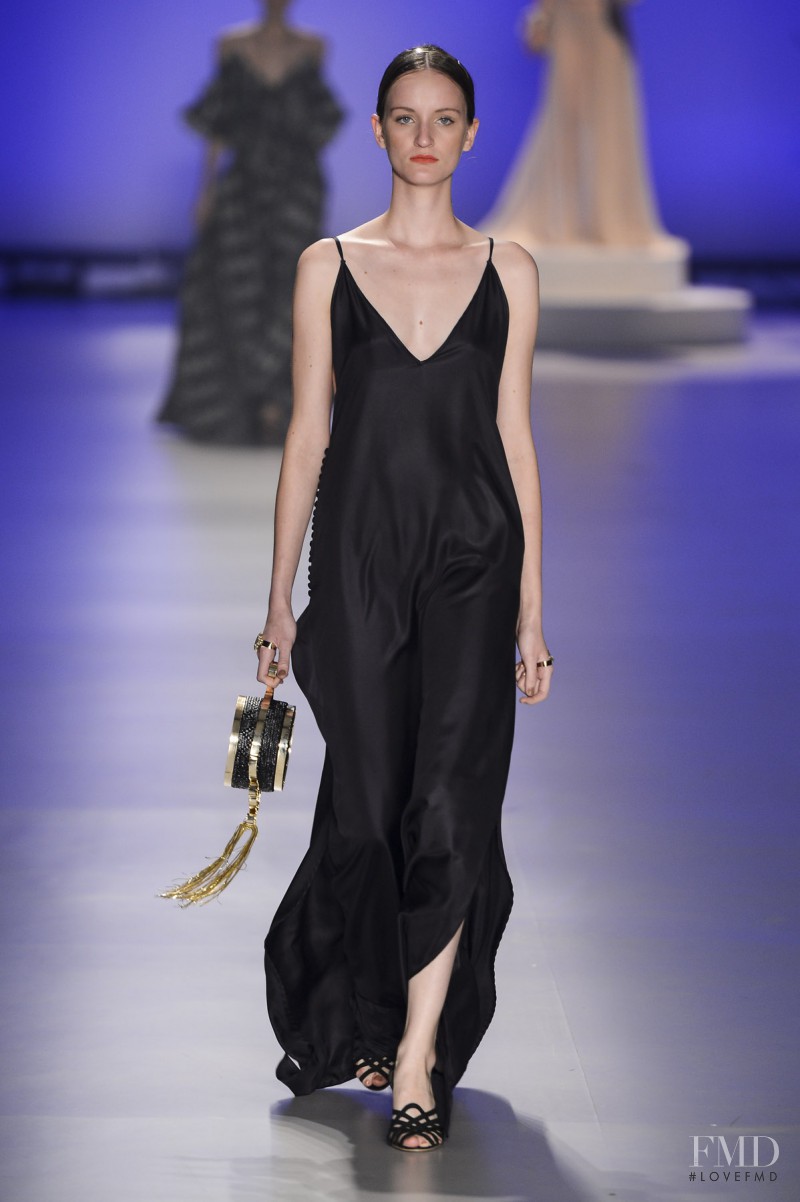 Marina Heiden featured in  the Helo Rocha - Teca fashion show for Spring/Summer 2014