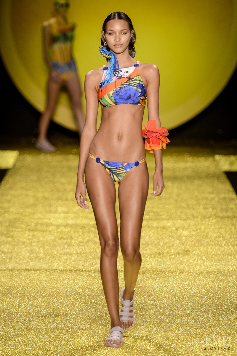 Lais Ribeiro featured in  the Salinas fashion show for Spring/Summer 2015