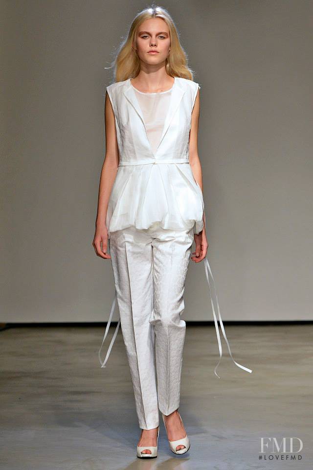 Atsuro Tayama fashion show for Spring/Summer 2014