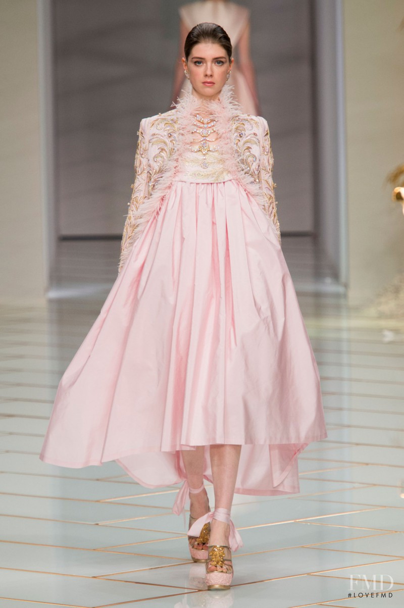 Guo Pei fashion show for Spring/Summer 2016