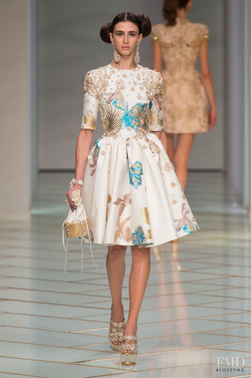Guo Pei fashion show for Spring/Summer 2016