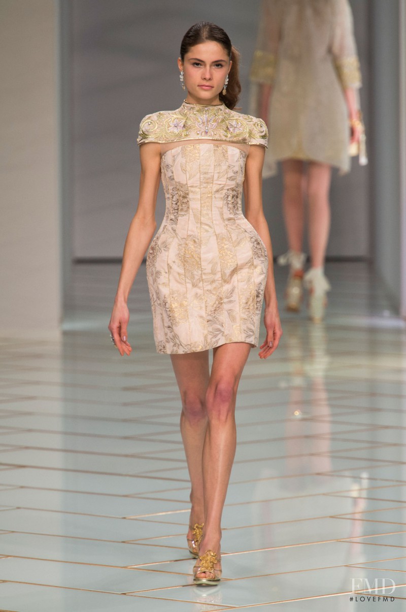 Guo Pei fashion show for Spring/Summer 2016