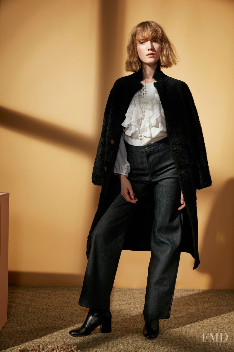 Lou Schoof featured in  the Apiece Apart fashion show for Autumn/Winter 2016