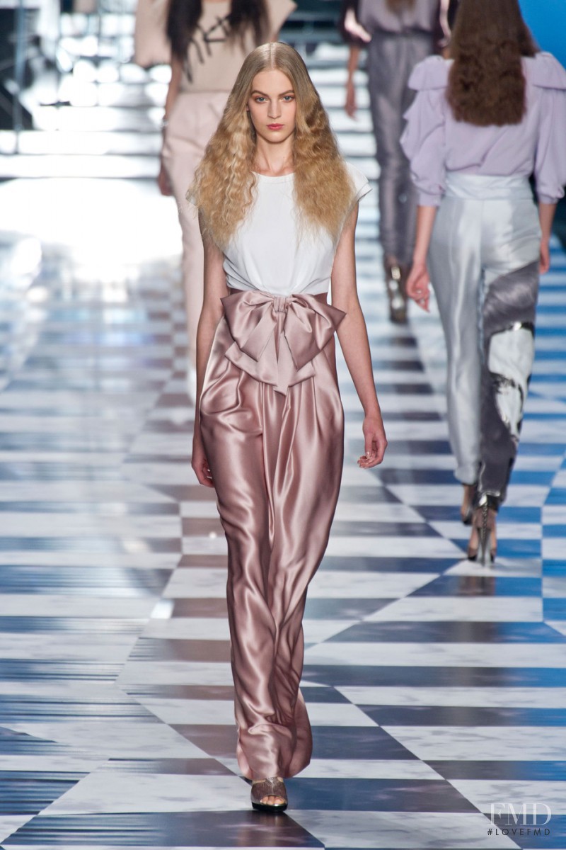 Viktor & Rolf fashion show for Spring/Summer 2013