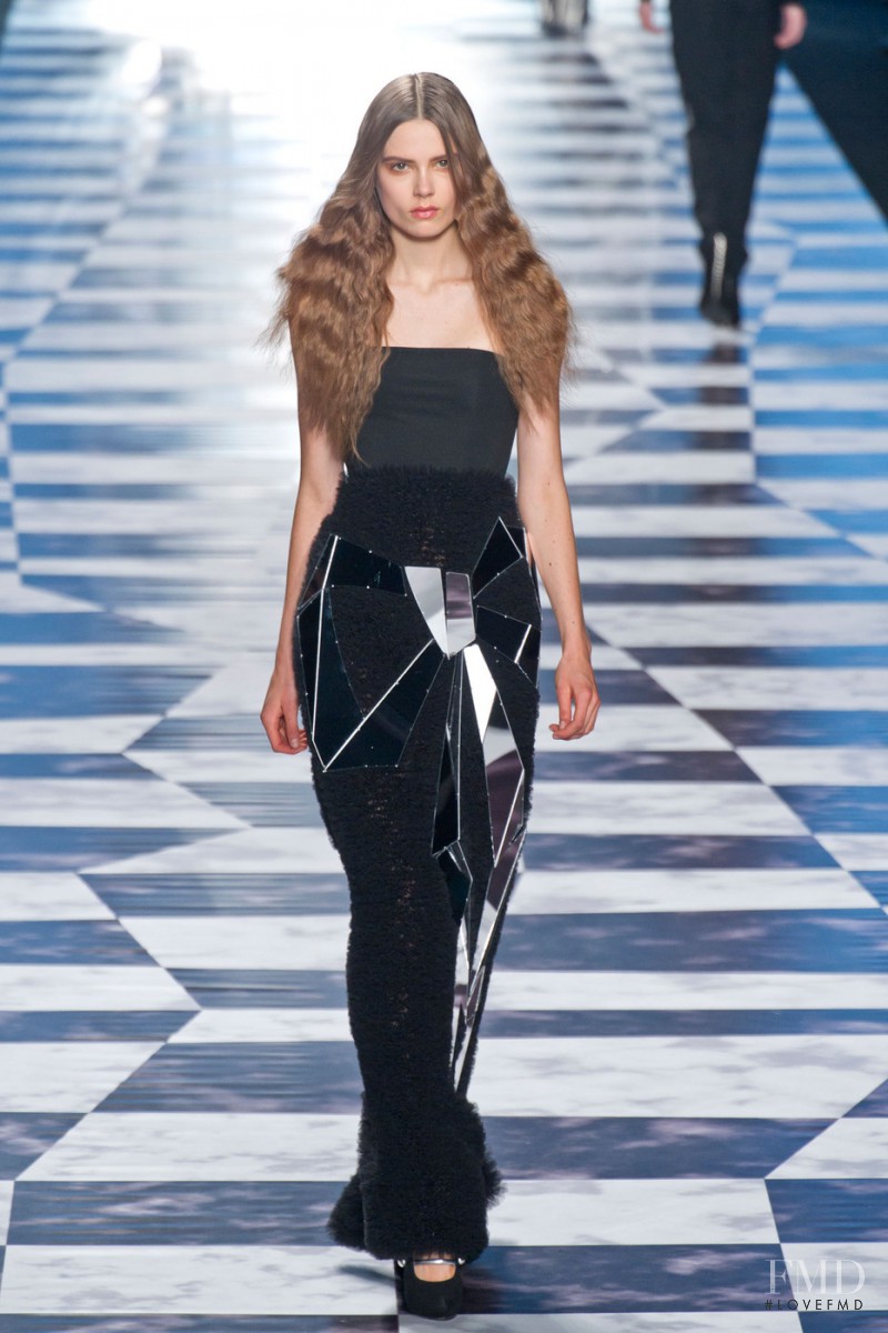 Viktor & Rolf fashion show for Spring/Summer 2013