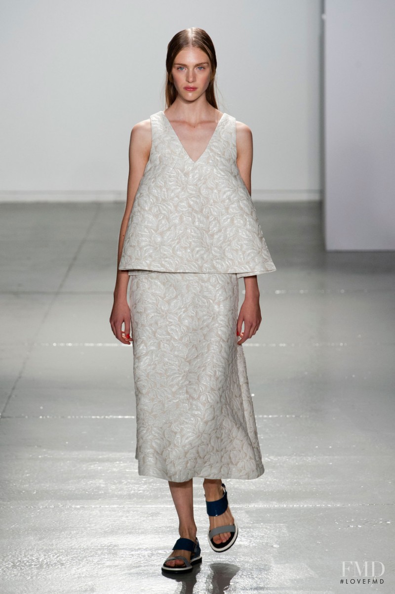 SUNO fashion show for Spring/Summer 2014