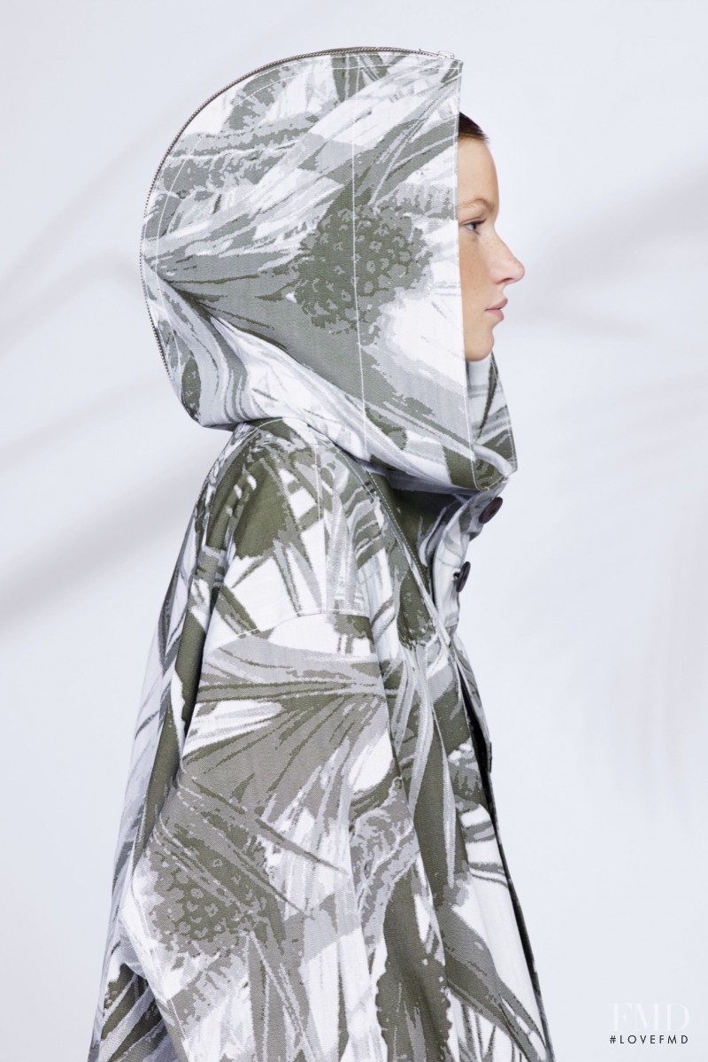 Eva Klimkova featured in  the Issey Miyake fashion show for Resort 2016