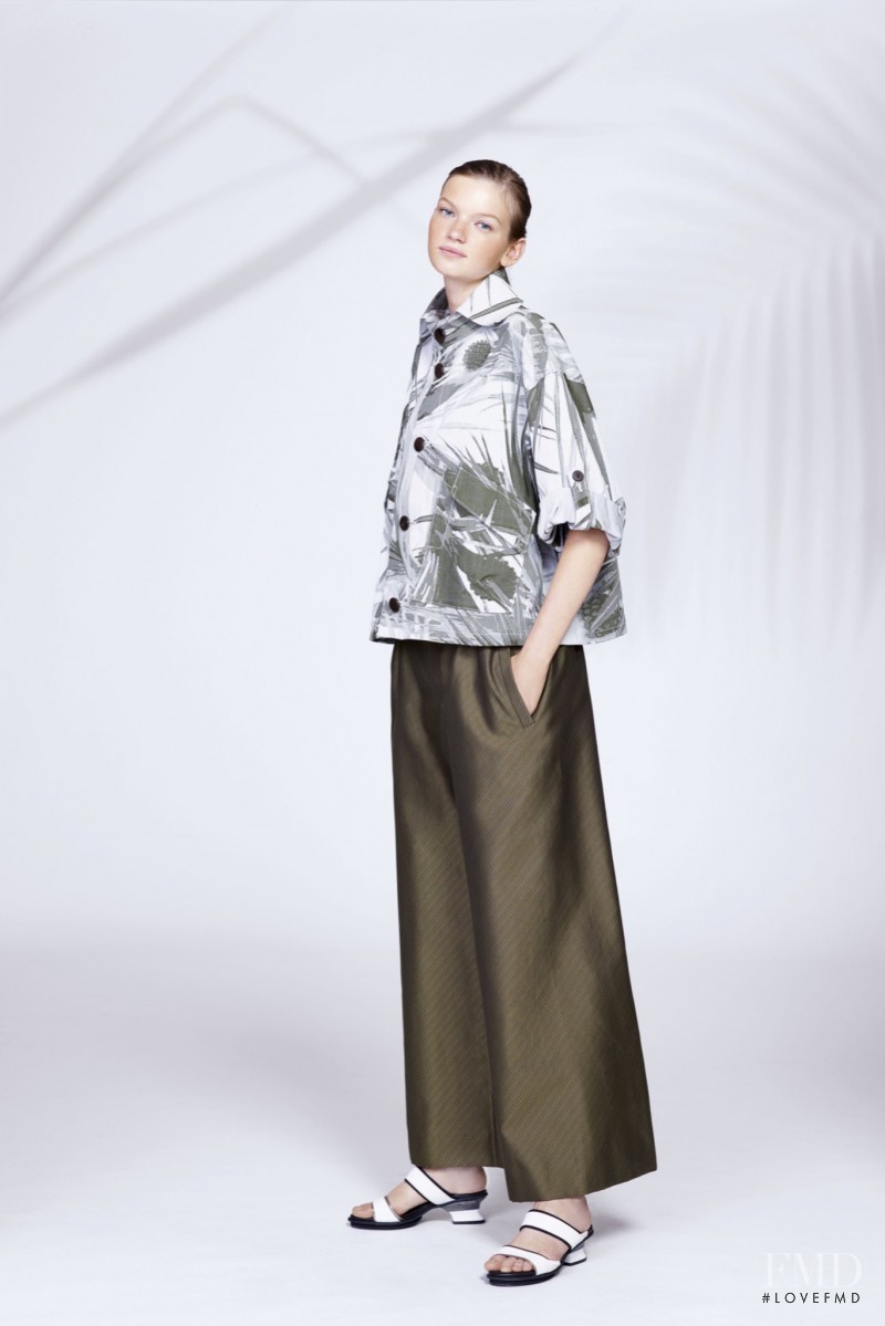 Eva Klimkova featured in  the Issey Miyake fashion show for Resort 2016