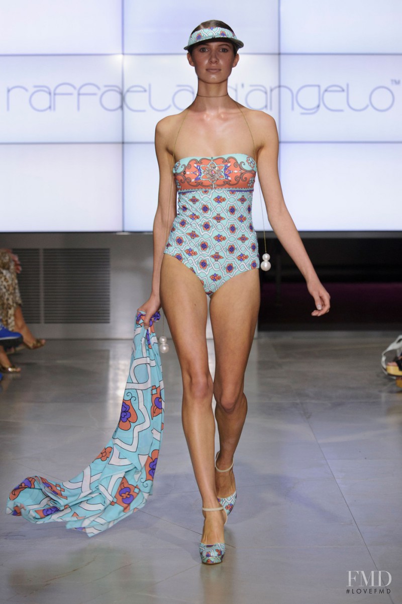 Raffaela D\'Angelo fashion show for Spring/Summer 2015