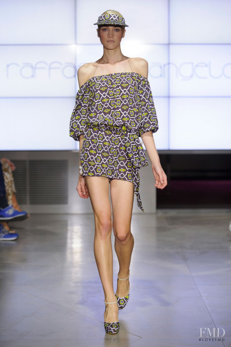 Raffaela D\'Angelo fashion show for Spring/Summer 2015