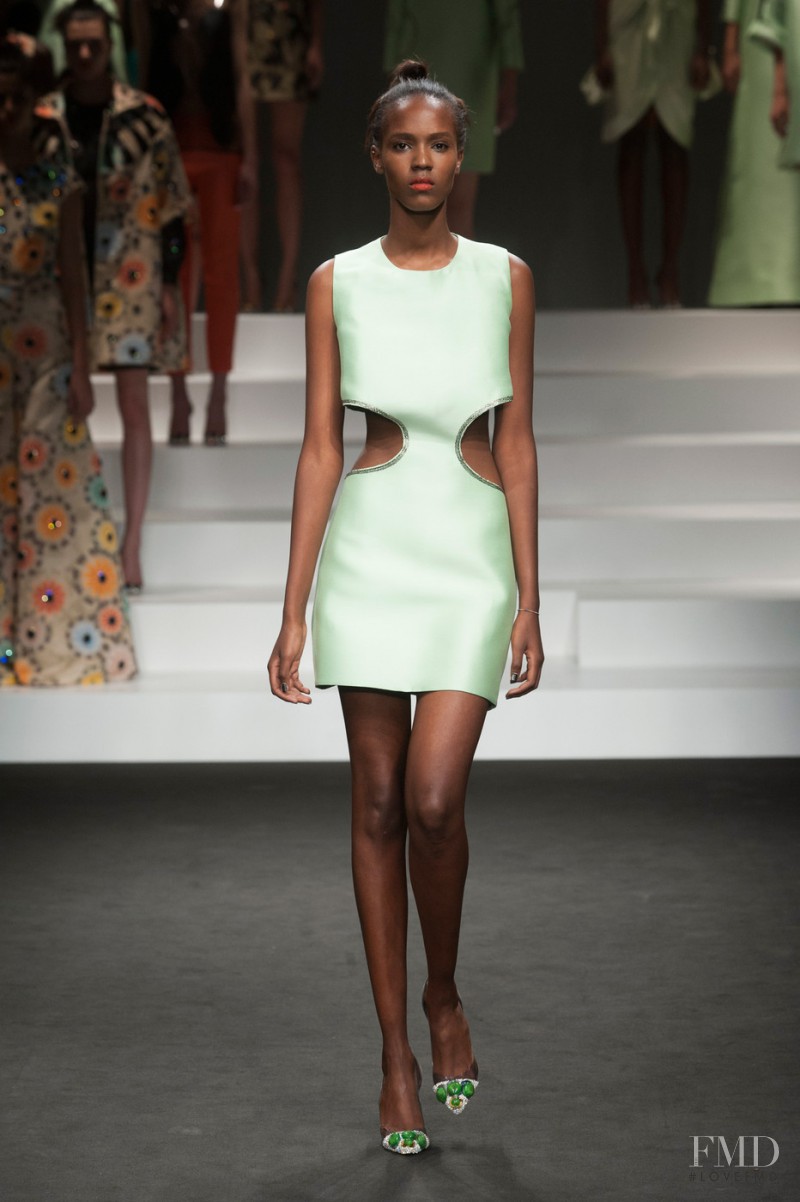 Leomie Anderson featured in  the Jo No Fui fashion show for Spring/Summer 2014