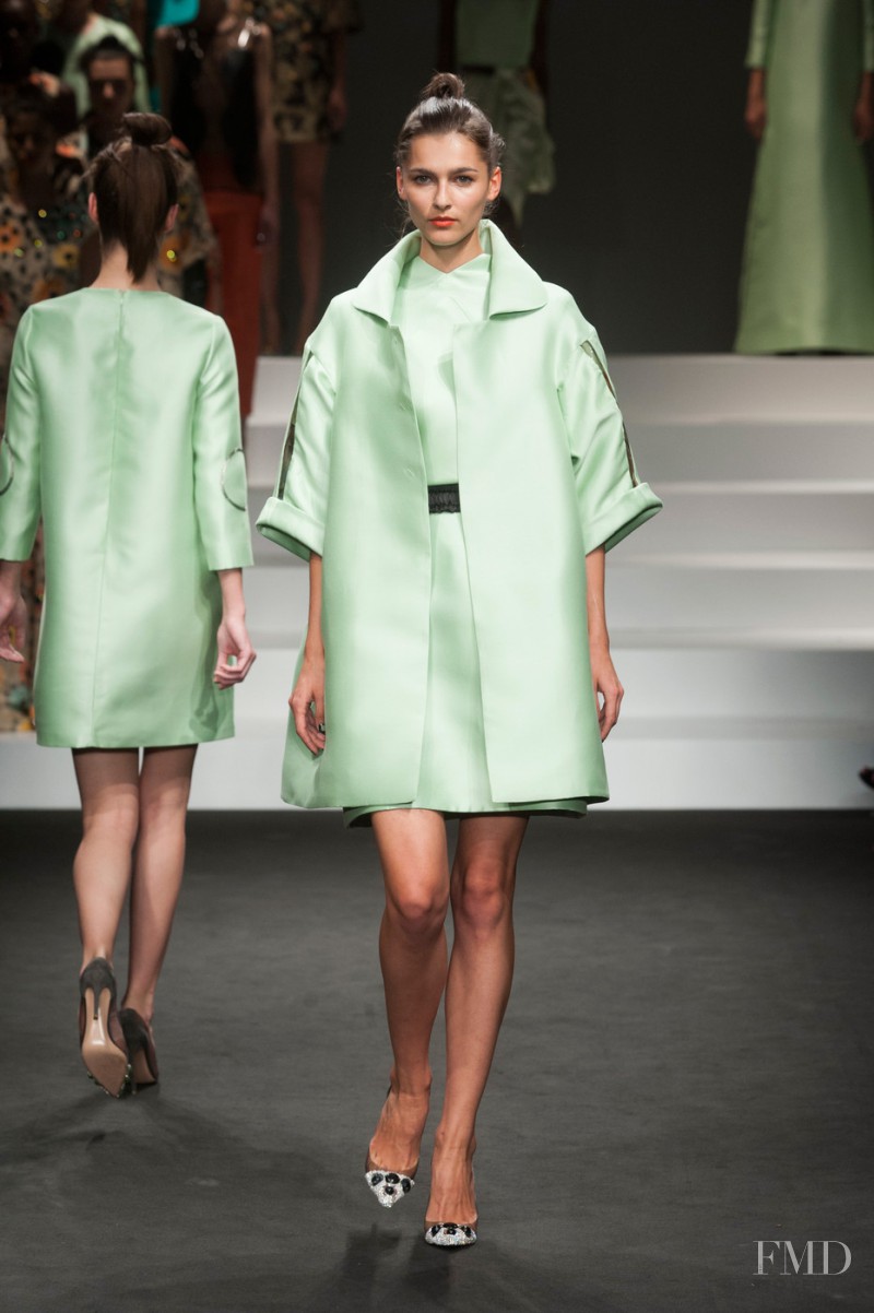 Vika Volkute featured in  the Jo No Fui fashion show for Spring/Summer 2014