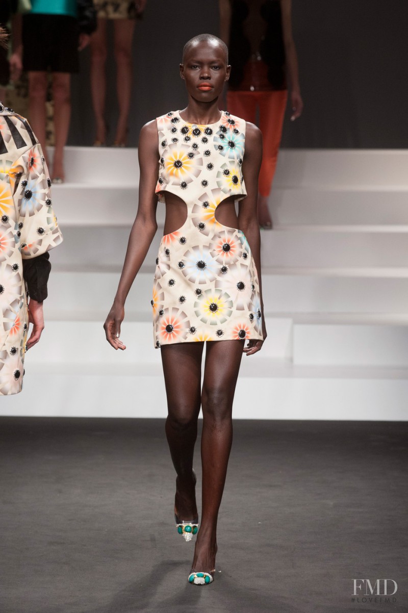 Grace Bol featured in  the Jo No Fui fashion show for Spring/Summer 2014