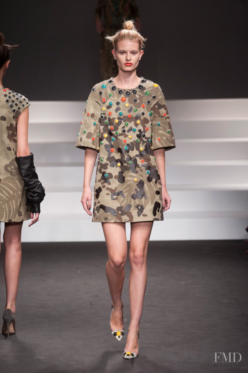Bara Holotova featured in  the Jo No Fui fashion show for Spring/Summer 2014