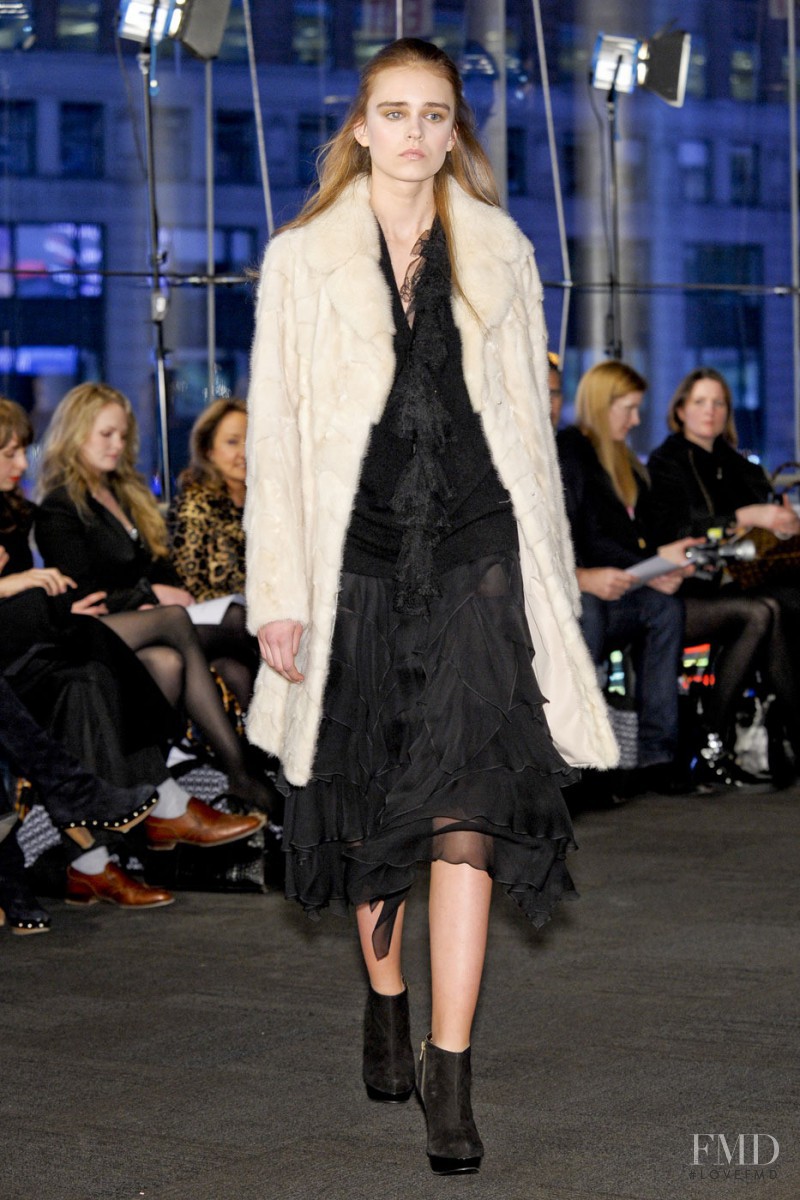 Carmen Marc Valvo fashion show for Autumn/Winter 2011