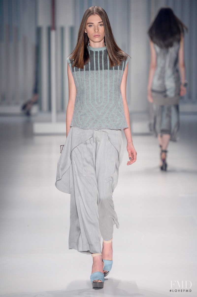 Jaque Cantelli featured in  the Sacada fashion show for Autumn/Winter 2015