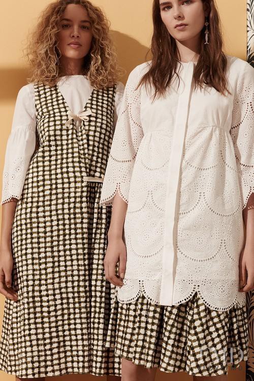 Gaby Loader featured in  the SUNO advertisement for Spring/Summer 2016