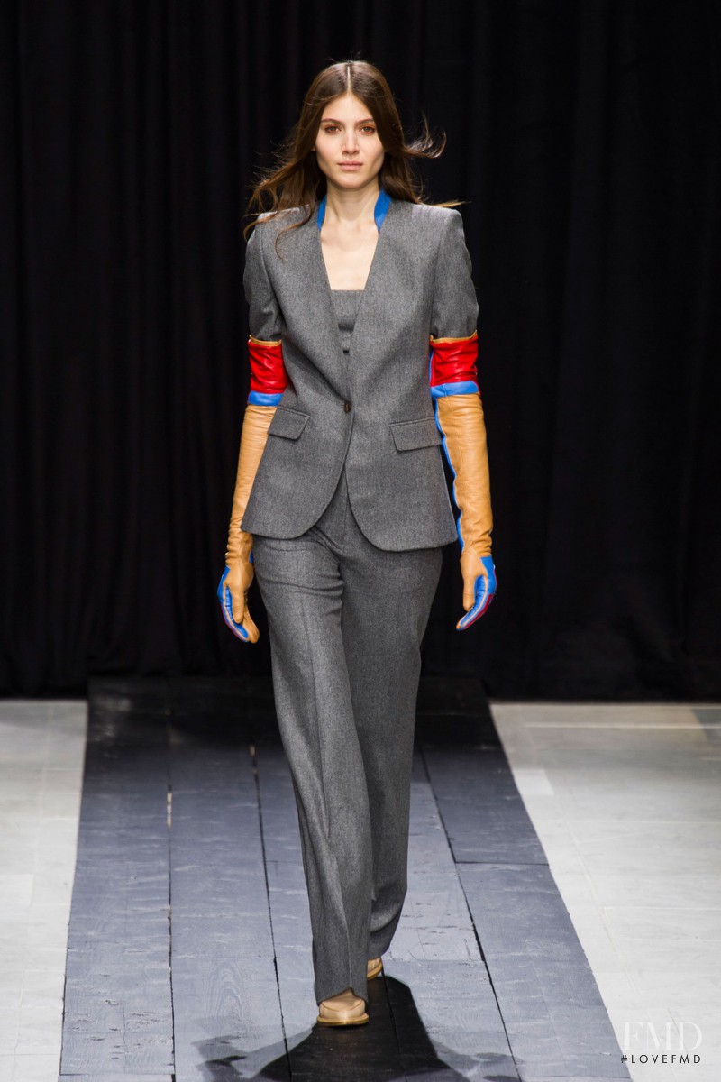 Veronique Branquinho fashion show for Autumn/Winter 2014