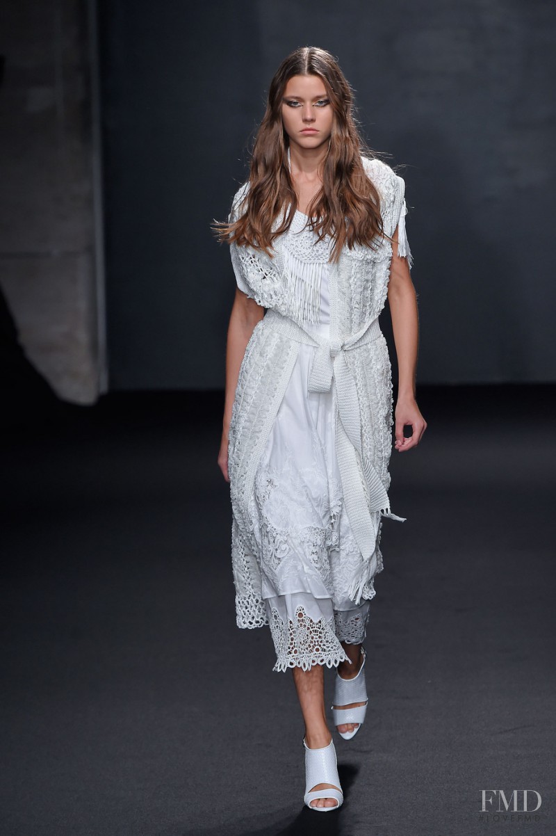 Vivienne Rohner featured in  the Atsuro Tayama fashion show for Spring/Summer 2016