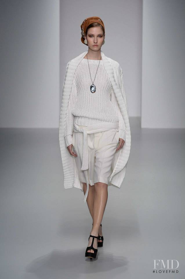 DAKS fashion show for Spring/Summer 2014