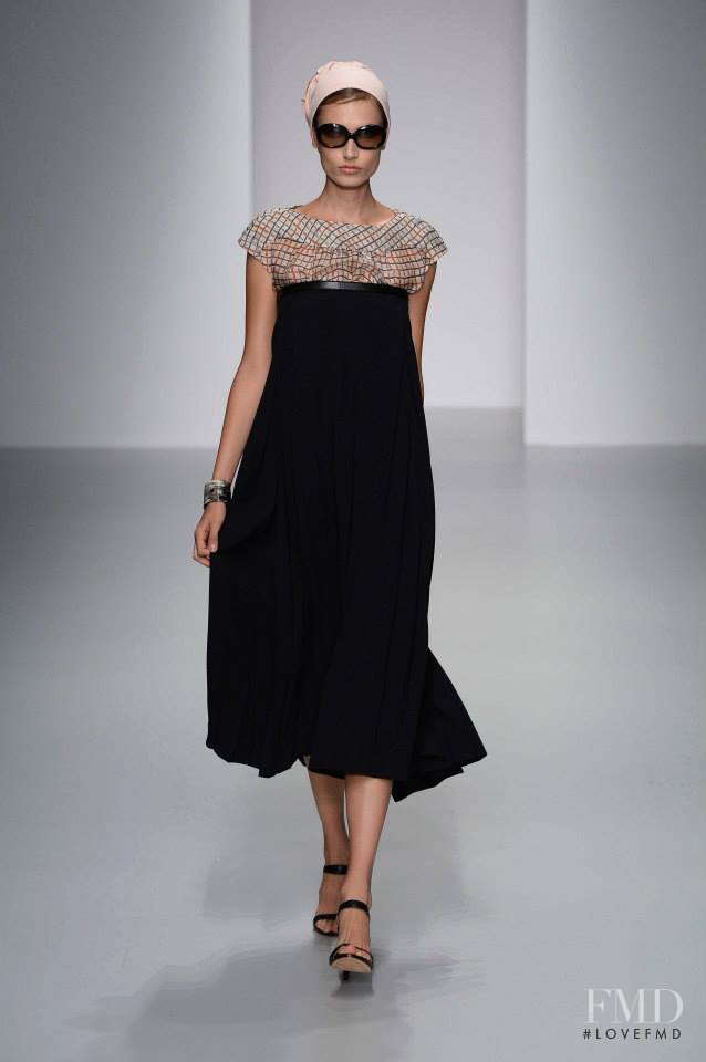 DAKS fashion show for Spring/Summer 2014