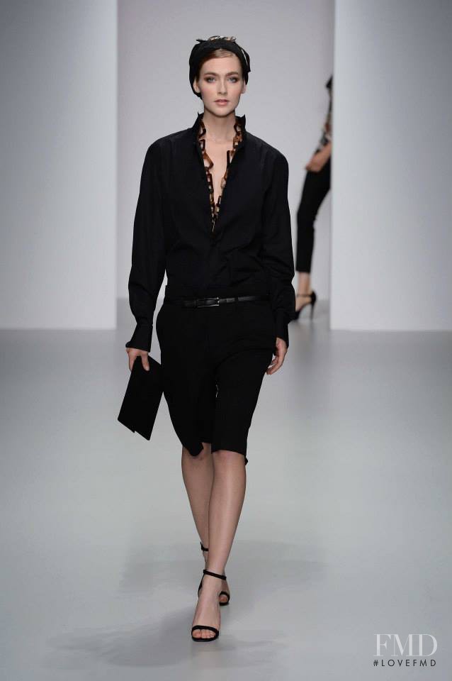 DAKS fashion show for Spring/Summer 2014