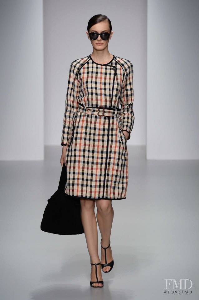 DAKS fashion show for Spring/Summer 2014