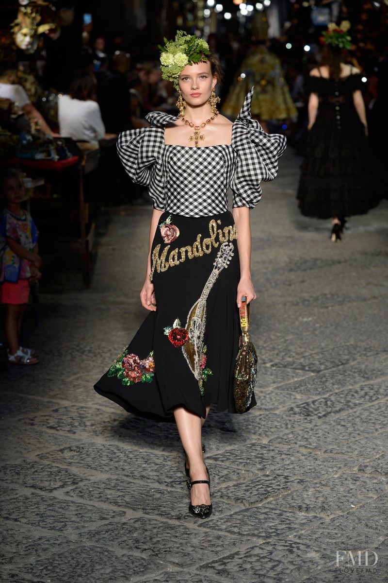 Elisabeth Faber featured in  the Dolce & Gabbana Alta Moda fashion show for Autumn/Winter 2016