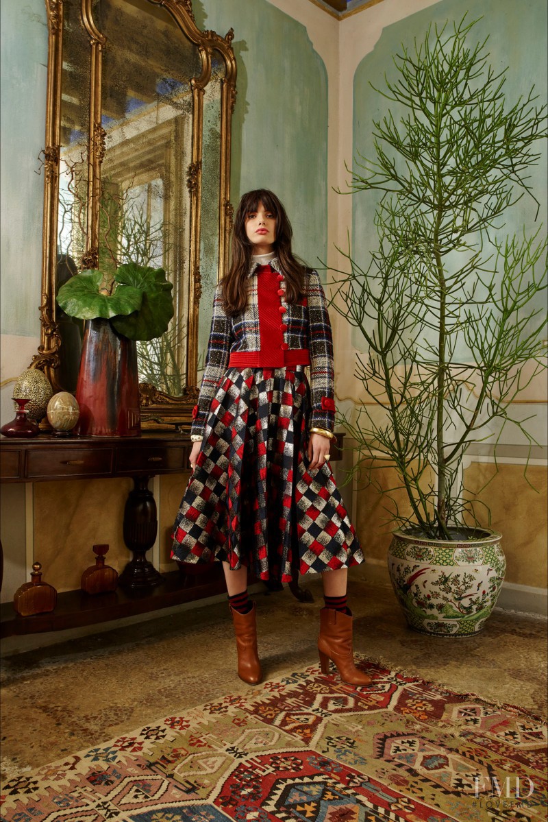 Giulia Manini featured in  the Rossella Jardini lookbook for Pre-Fall 2016