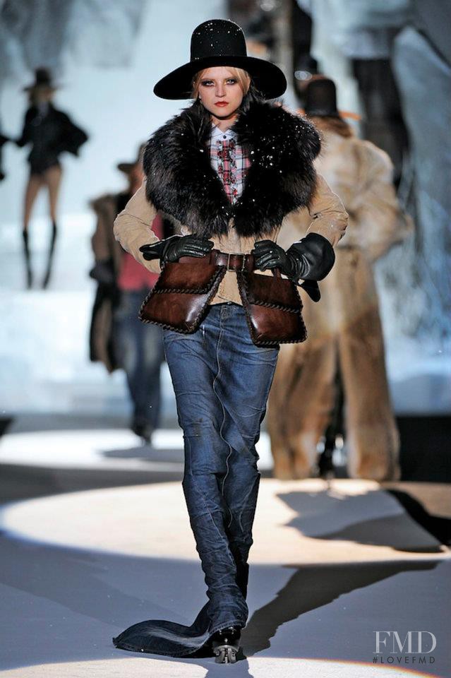 Anabela Belikova featured in  the DSquared2 fashion show for Autumn/Winter 2011