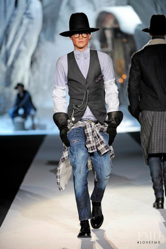 DSquared2 fashion show for Autumn/Winter 2011