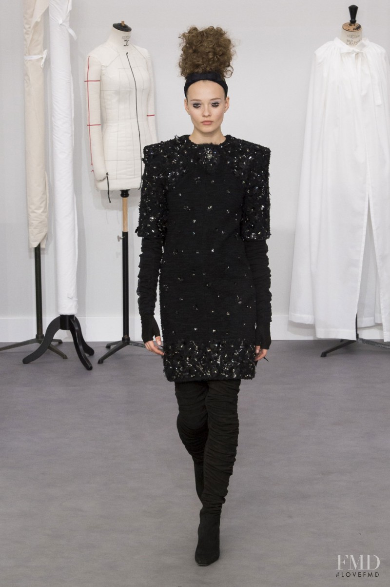 Alicja Tubilewicz featured in  the Chanel Haute Couture fashion show for Autumn/Winter 2016