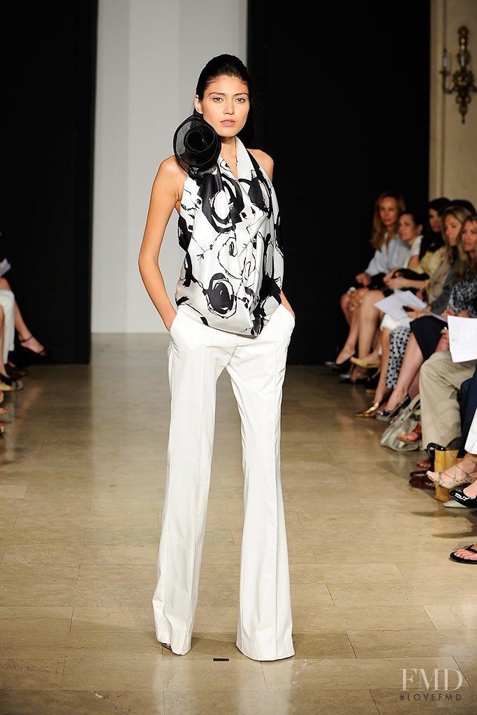 Douglas Hannant fashion show for Resort 2011