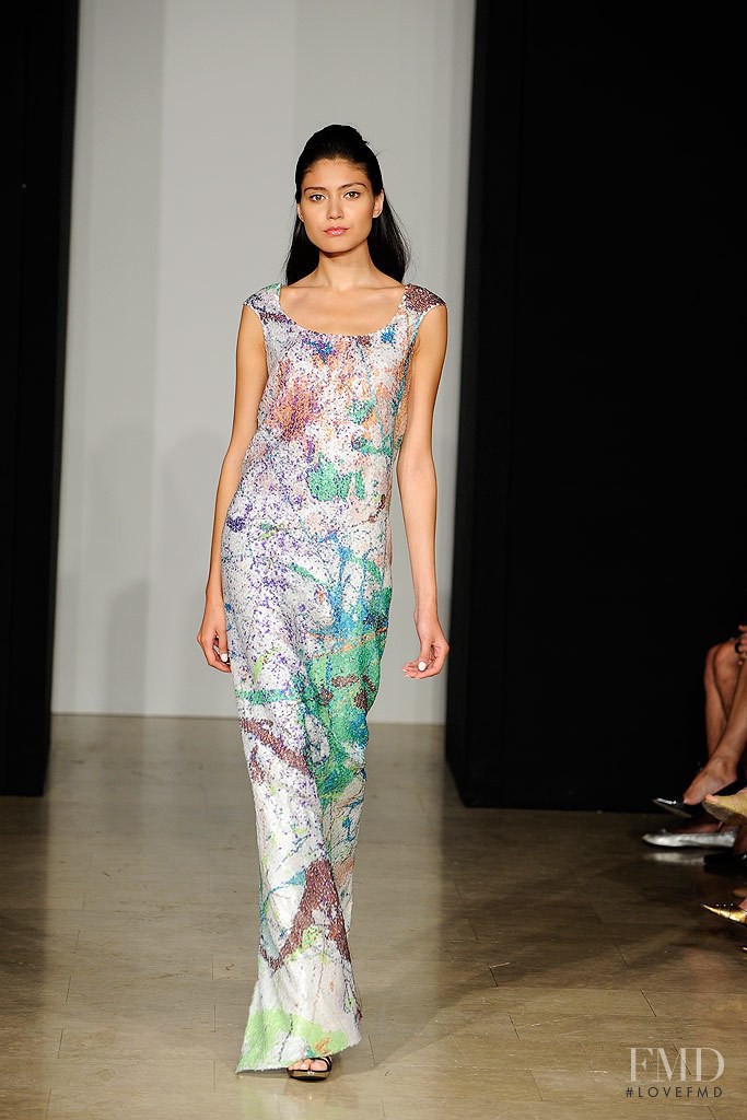 Douglas Hannant fashion show for Resort 2011