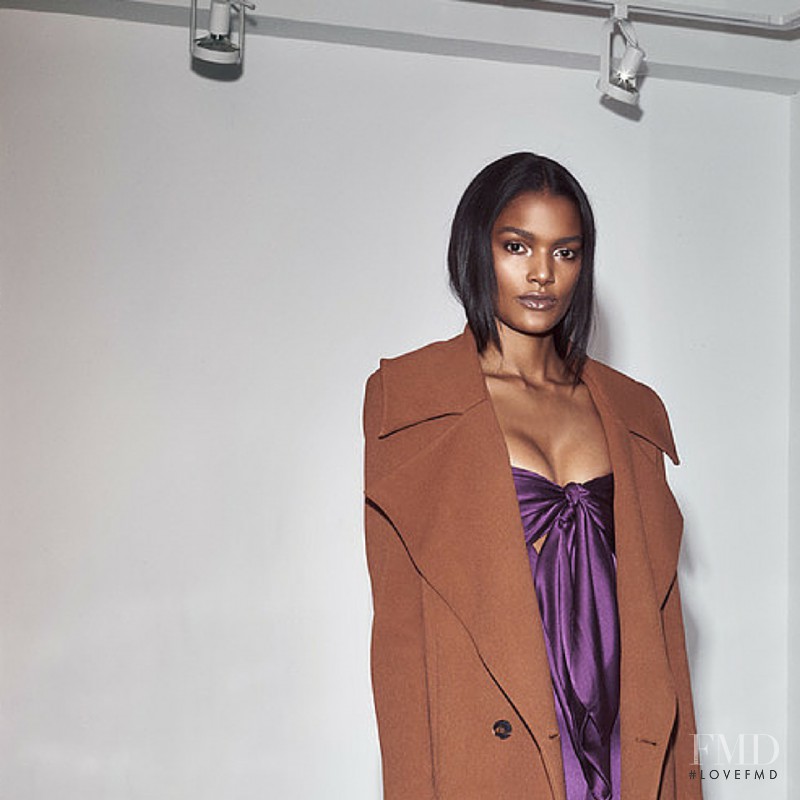 Nadia Araujo featured in  the Cushnie Et Ochs fashion show for Pre-Fall 2016