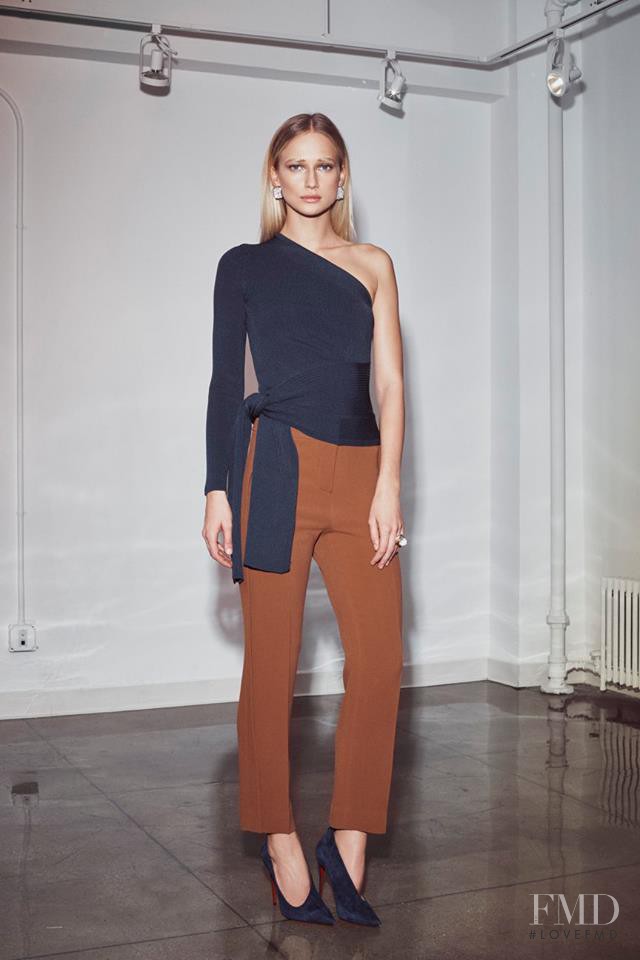 Ella Petrushko featured in  the Cushnie Et Ochs fashion show for Pre-Fall 2016