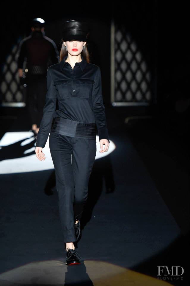 Taja Feistner featured in  the DAKS fashion show for Autumn/Winter 2015